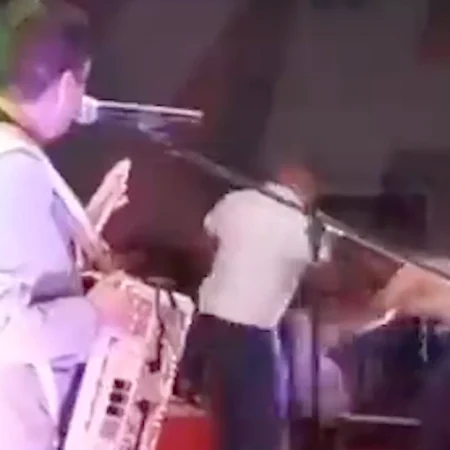 Apuñalada una mujer sobre el escenario durante un concierto en Nuevo León