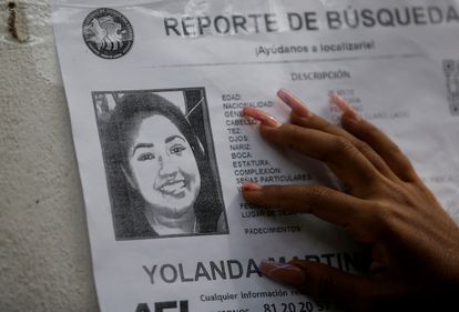 Volante con la ficha de búsqueda de Yolanda Martínez, desaparecida desde el pasado 31 de marzo.