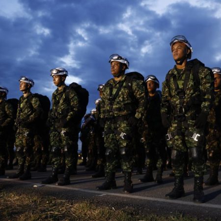 Colombia quiere acabar con un servicio militar clasista, pero útil para la seguridad