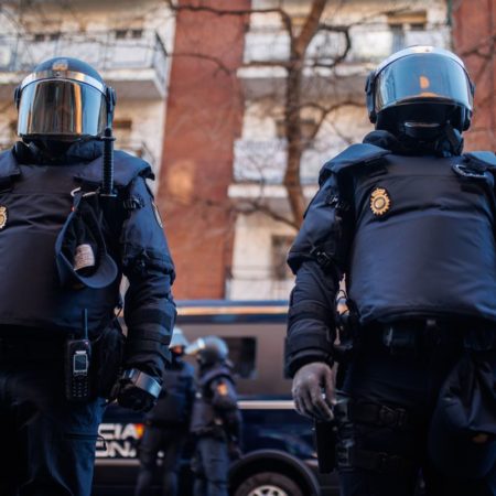 Los socios de investidura del PSOE plantean crear un órgano independiente que fiscalice la actuación policial | España