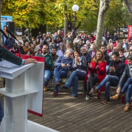 Sánchez reivindica su gestión frente a la “ambigüedad calculada” de Feijóo | España