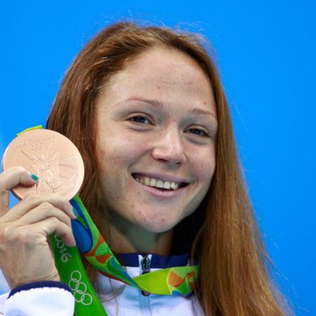 Aliaksandra Herasimenia: Bielorrusia condena en ausencia a 12 años de cárcel a una medallista olímpica crítica con Lukashenko | Internacional