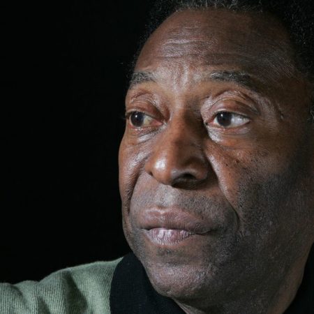 El cáncer agrava el estado de salud de Pelé, que pasará la Navidad en el hospital | Deportes