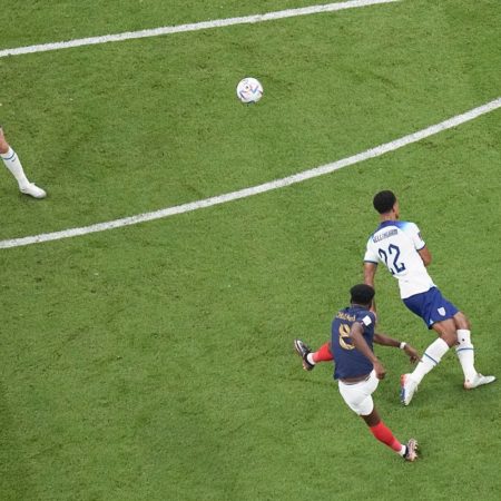 Inglaterra – Francia: Mundial de Qatar 2022, en directo | Tchouameni adelanta a su selección en el arranque del partido con un gol desde fuera del área | Mundial Qatar 2022