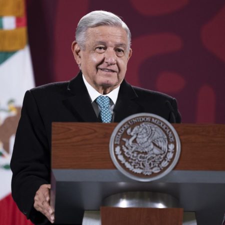 López Obrador defiende su “plan B” de la reforma electoral: “La Corte decidirá si es inconstitucional”
