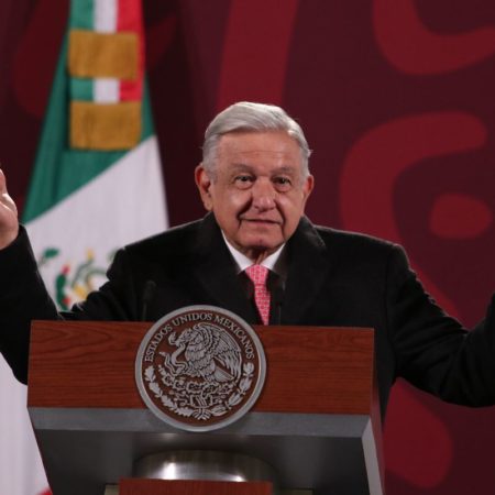 López Obrador, sobre el “plan B” de la reforma electoral: “Algo es algo”