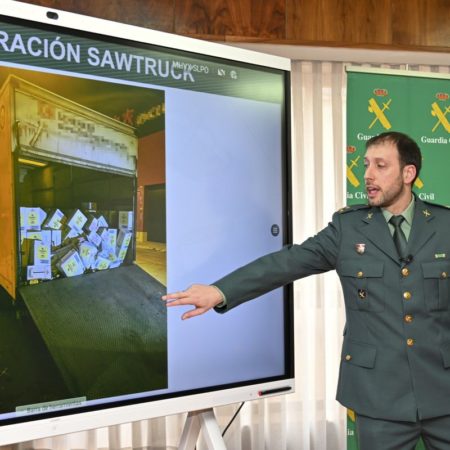 Operación Sawtruck: Cae la banda que robó 26 camiones para vender los vehículos y sus mercancías a Paraguay y bazares chinos | España