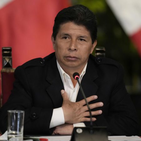 Pedro Castillo disuelve el Congreso y decreta un Gobierno de excepción en Perú | Internacional