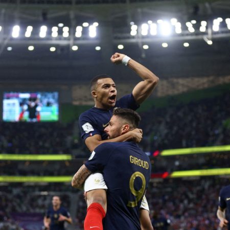 Un colosal Mbappé lleva a Francia a los cuartos del Mundial | Mundial Qatar 2022