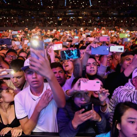 Una entrada a 90.000 pesos, reventa y acaparamiento: los problemas de Ticketmaster y sus espectáculos en México