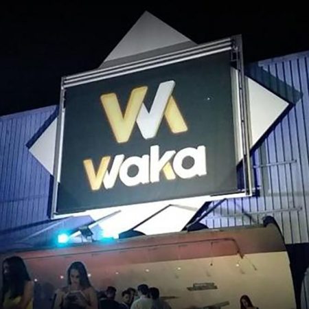 Unos padres denuncian la difusión de un vídeo sexual de su hija menor de edad en la discoteca Waka de Barcelona | Cataluña