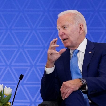 Biden dice que le ha “sorprendido” enterarse de que tenía documentos secretos en una oficina privada | Internacional