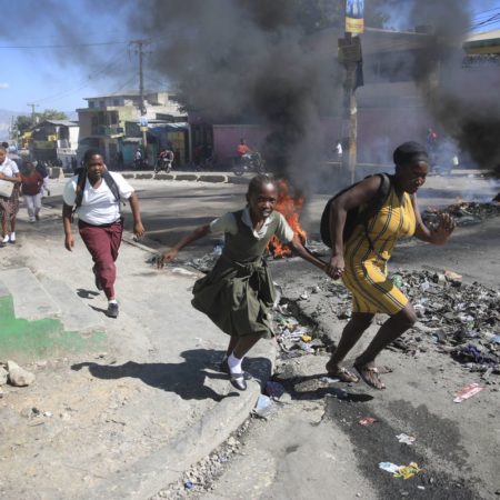 El asesinato de 14 policías en Haití profundiza el caos en el país caribeño | Internacional