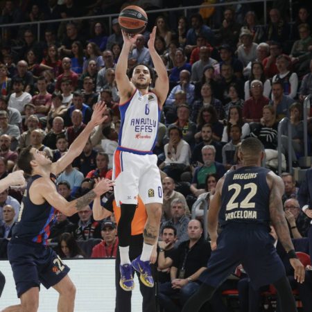 Euroliga: El Barcelona llega tarde ante el Anadolu Efes | Deportes