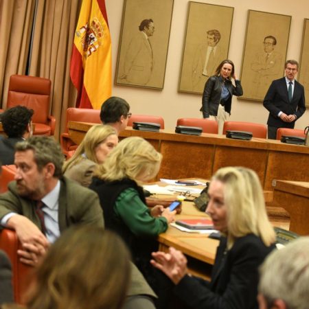 Juristas conservadores denuncian el deterioro del sistema político | España