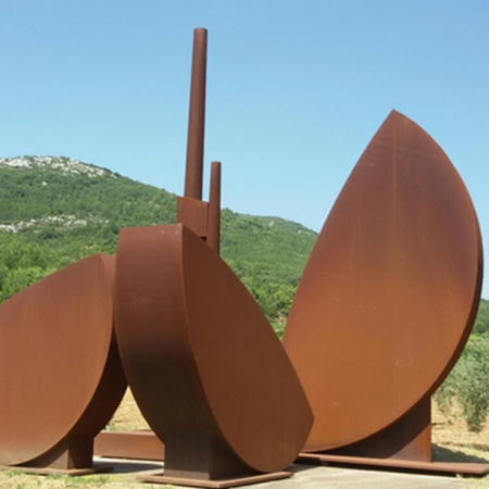 Miquel Navarro, el Quijote de la escultura que lucha contra los molinos que rodearán su museo al aire libre | Comunidad Valenciana
