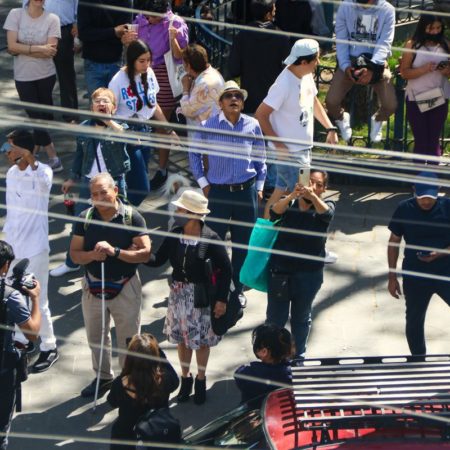 Bailarines y agentes de la alcaldía Cuauhtémoc se enfrentan al cortarles la música por las quejas vecinales