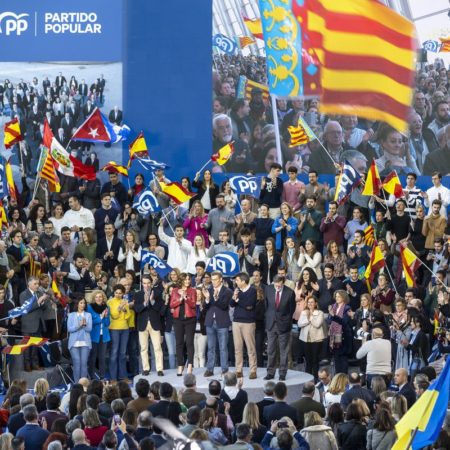 El PP prepara una campaña nacional contra Sánchez en las municipales | España