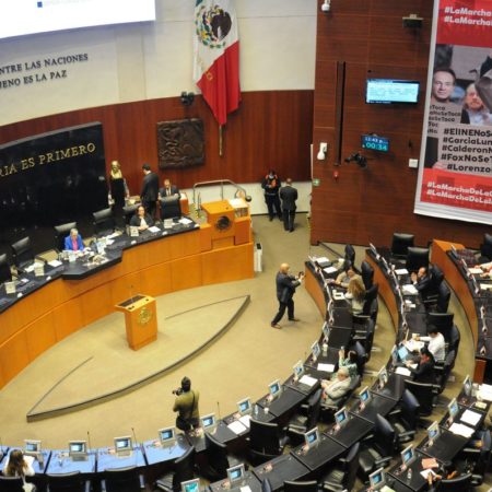 El Senado aprueba el “plan B” de la reforma electoral de López Obrador