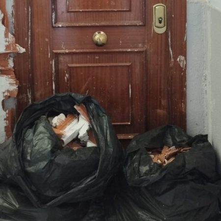 Hallada muerta una okupa en un piso de Valladolid que fue tapiado con el cadáver ya dentro | España