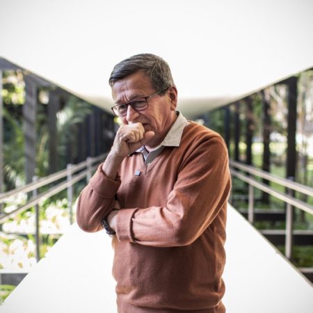 Pablo Beltrán, jefe negociador del ELN: “Queremos una solución política con Petro. Estamos para tratarnos bien”