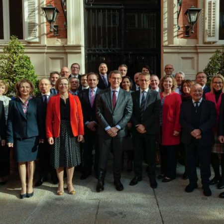 El PP celebra la ausencia de Feijóo durante la moción de censura: “Hizo bien en no participar” | España