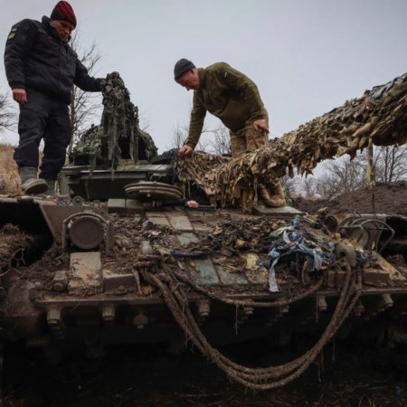 Guerra Ucrania – Rusia: últimas noticias en directo | Washington afirma que la entrega de cazas estadounidenses a Ucrania “sigue sin estar sobre la mesa” | Internacional