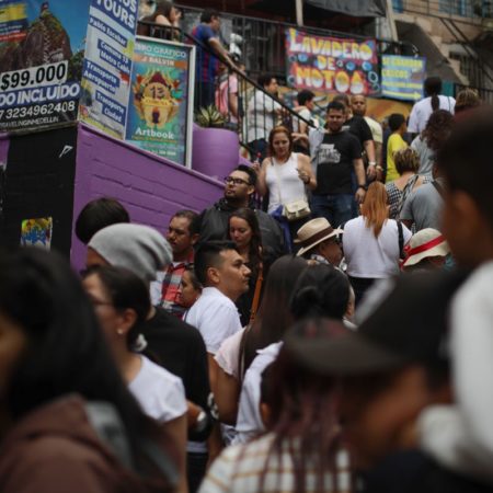 La Comuna 13 de Medellín se abre a los turistas | Seres Urbanos | Planeta Futuro
