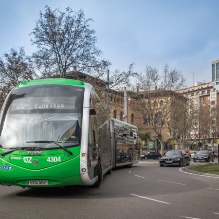 Silenciosos, de diseño y hasta parecidos a tranvías: así son los buses eléctricos que inician un ‘boom’ en España | Clima y Medio Ambiente