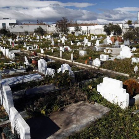 La comunidad musulmana en Madrid no tiene un lugar donde enterrar a sus muertos | Madrid