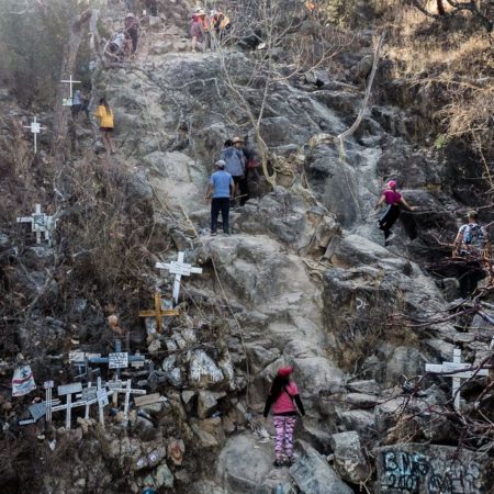 La fe vuelve caminando al valle de Talpa