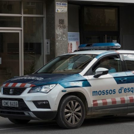 Los Mossos investigan dos muertes en peleas en Barcelona y L’Hospitalet | Cataluña