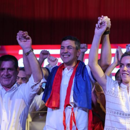 Santiago Peña: El Partido Colorado de Paraguay confirma su poderío electoral y retiene la presidencia | Internacional