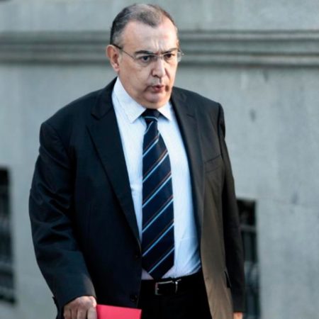 El juez archiva la investigación contra un comisario clave en el ‘caso Kitchen’ por su estado de salud | España