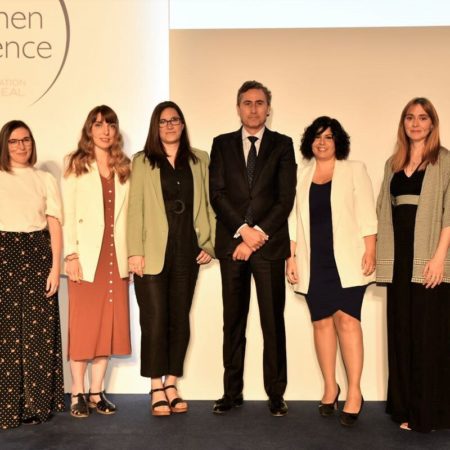 Premiado el trabajo de cinco investigadoras españolas para visibilizar a las mujeres en la ciencia | Ciencia